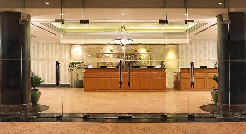 자카르타 아리아두타 스위트 세망기 아파트 호텔 외부 사진